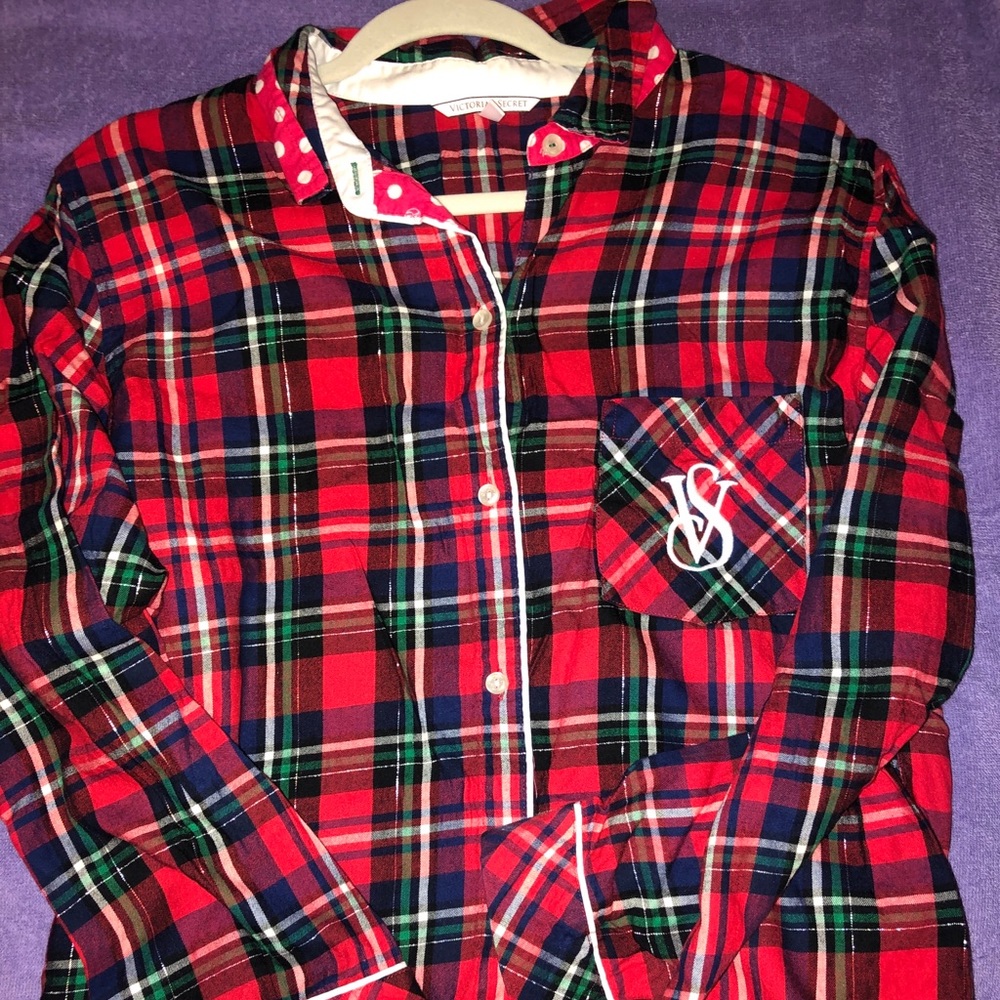 NEW LOWER PRICE!!!!!!    Victoria Secret pajamas